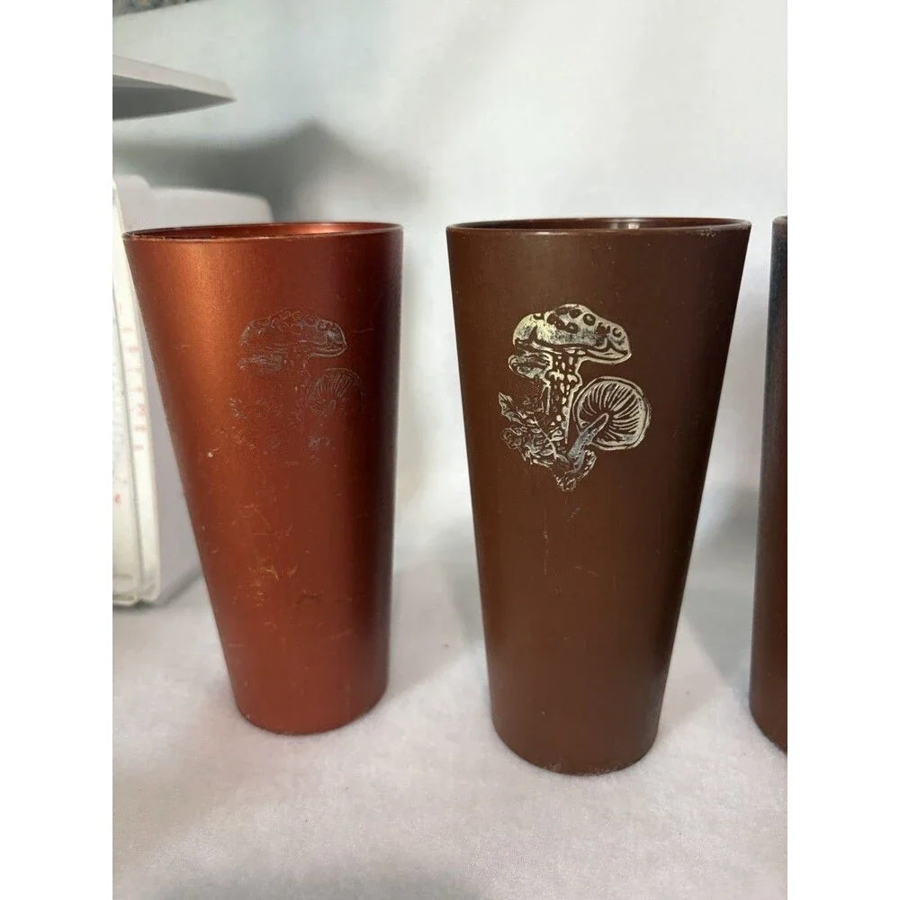 Vintage Tupperware Plastic Tumblers With Gold Mushroom Design Set Of 6